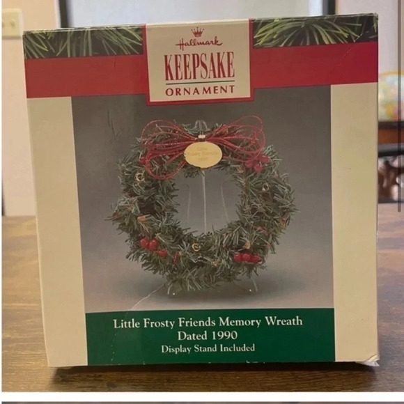 Hallmark keepsake ornament little frosty friends memory wreath. Stand. In box - Picture 2 of 5